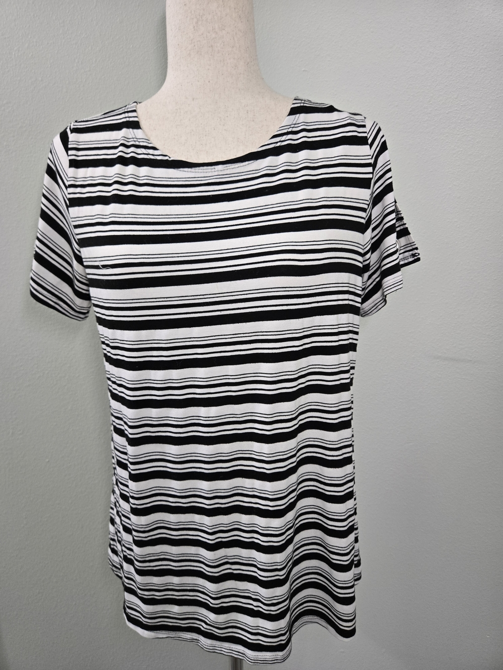 Black & White Striped Short Sleeve Women's Top